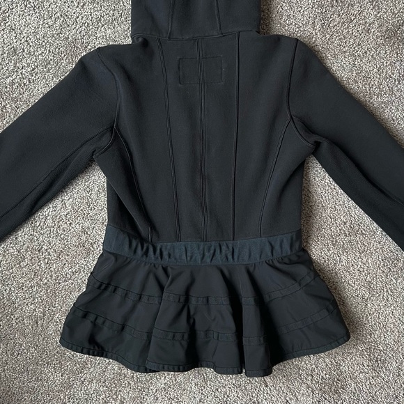 RARE LULULEMON SE Hiver 2013 Ruffled Up Scuba Hoodie - Picture 6 of 9